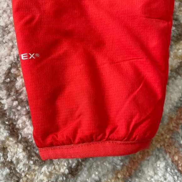 Eddie Bauer First Ascent Insulated Jacket with hood - Picture 8 of 10